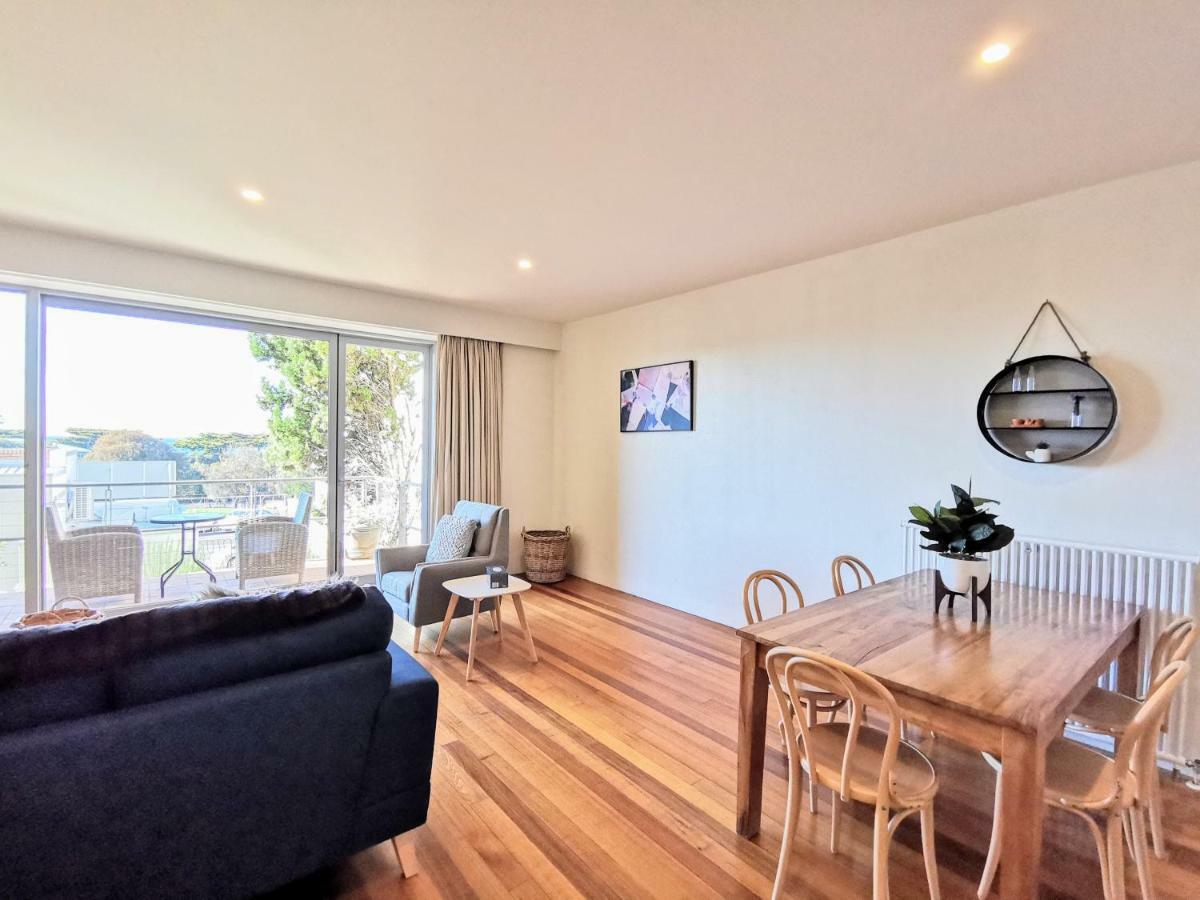 Phoenix Apartments Lorne Luaran gambar